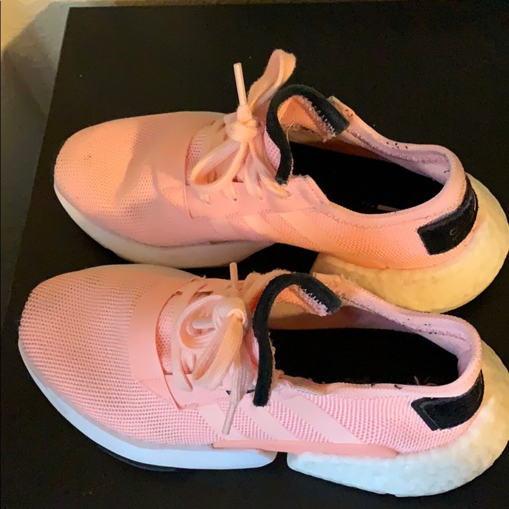 Kids 5.5 but women’s adidas 7.5 pink POD